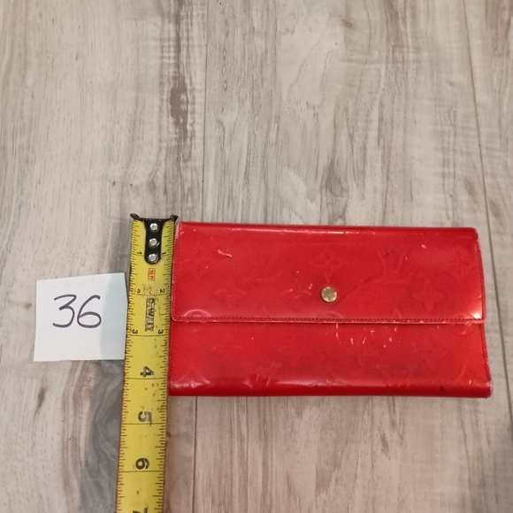 Louis Vuitton Vernis Porte Trevor International Wallet RED - Picture 14 of 14
